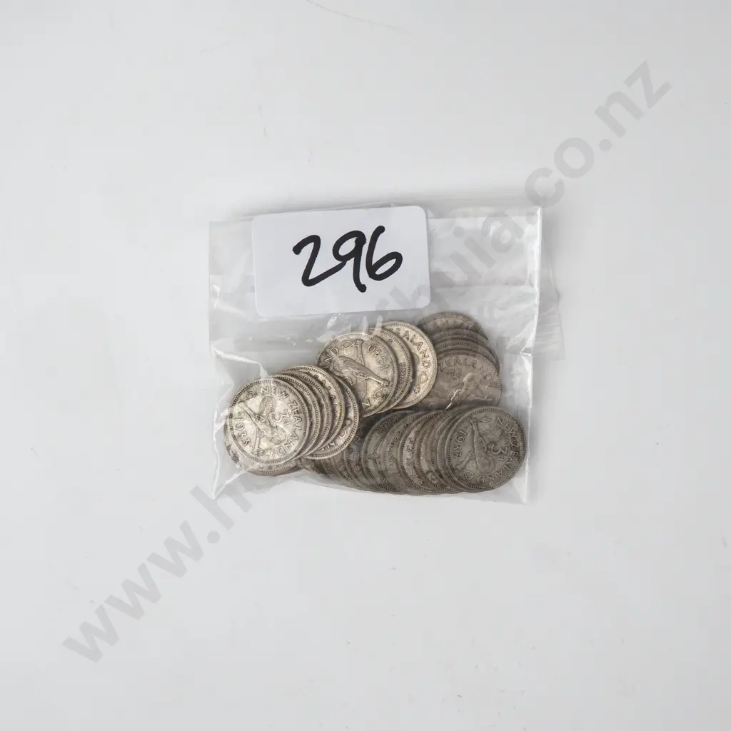 39 Grams of 50% Silver Coinage - NZ Threepences Image 1++