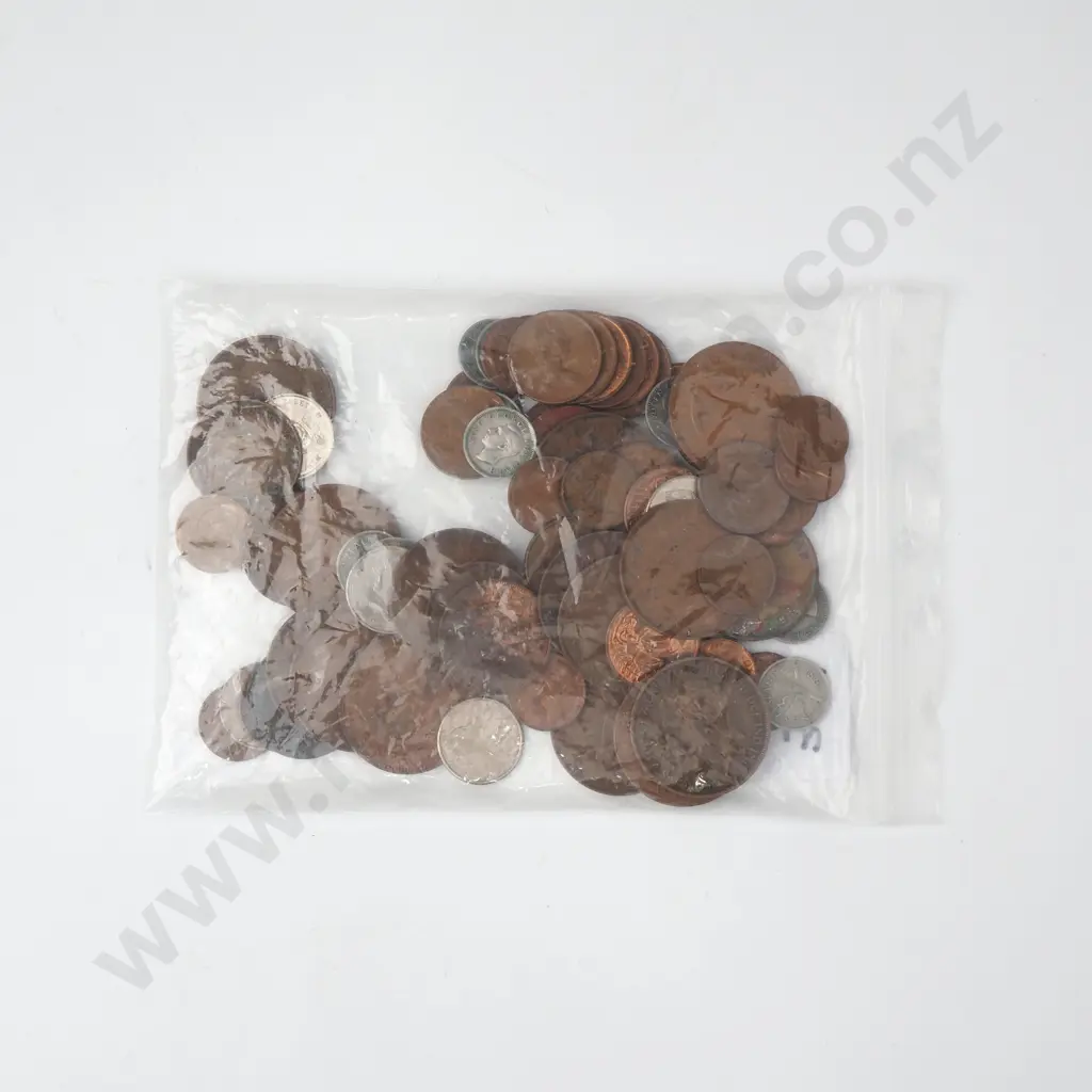 Assorted Lot of New Zealand Coinage Image 1++