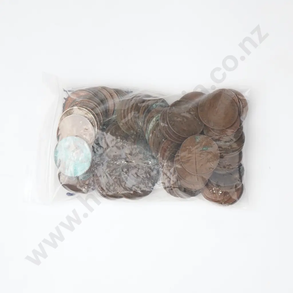 870 Grams of Pennies & Halfpennies Image 1++