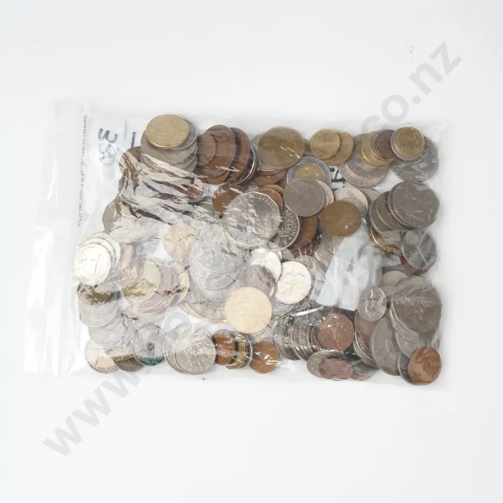 Large Assorted Lot of Inernational Coinage Image 1++