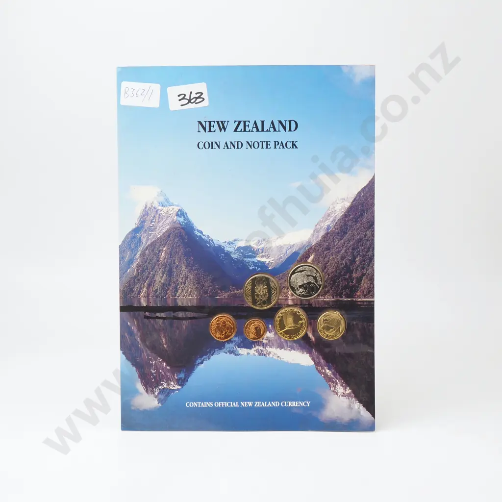 New Zealand Coin & Note Pack Image 1++
