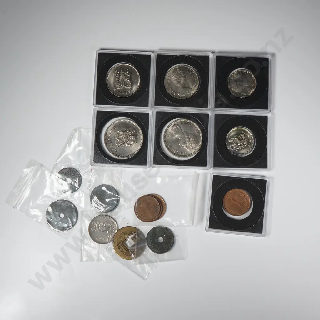 Assorted lot of Individually Cased Interesting Coinage Image 1++