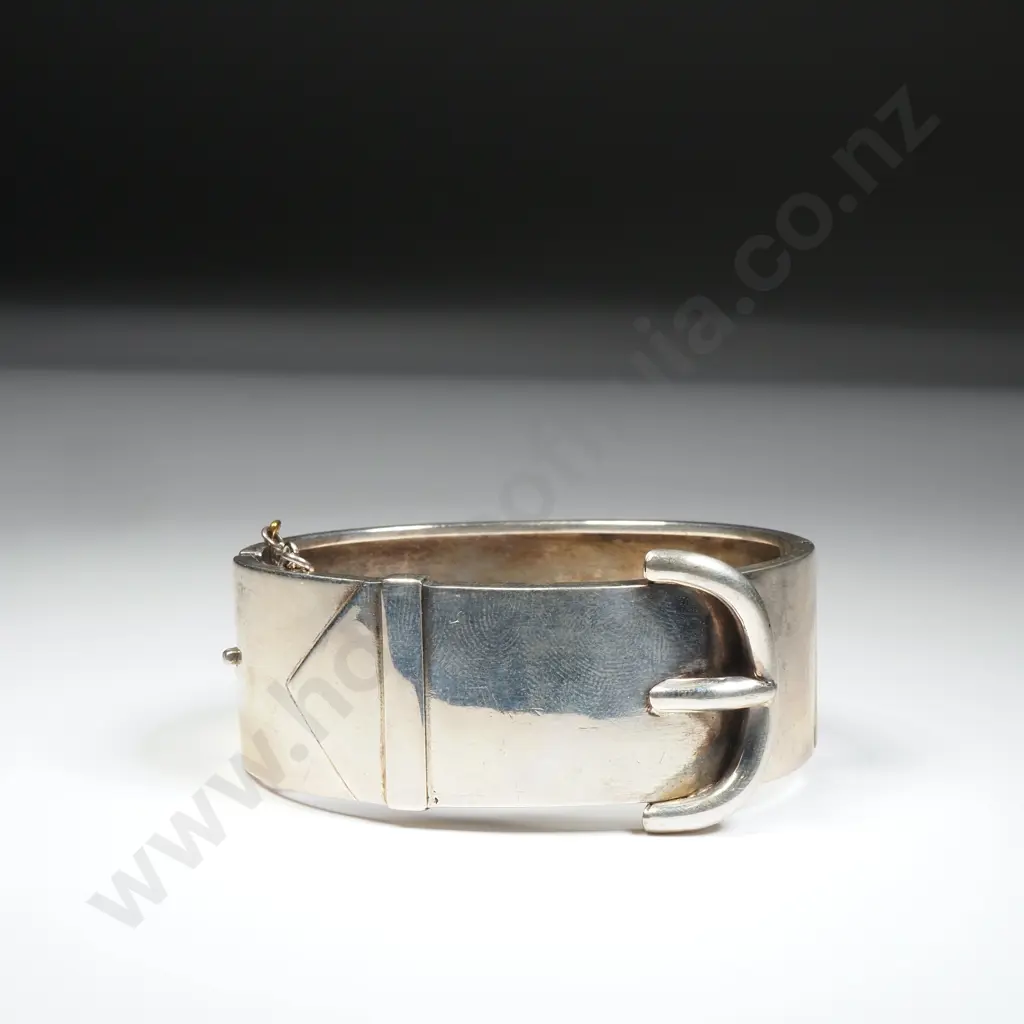 Vintage Hinged Silver Buckle Bangle Image 1++
