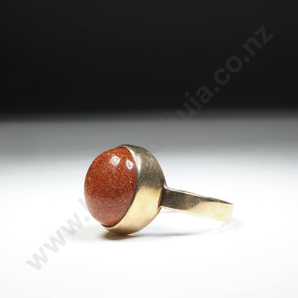 Vintage 9ct Gold & Goldstone Ring Image 1++