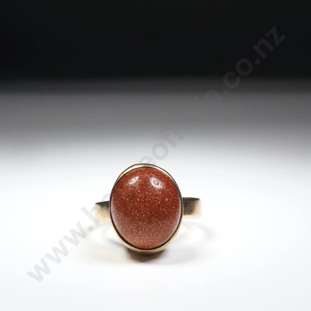Vintage 9ct Gold & Goldstone Ring Image 1++