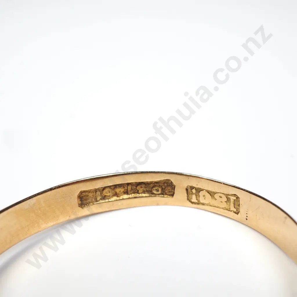 Antique 18ct Gold Opal & Diamond Ring Image 1++
