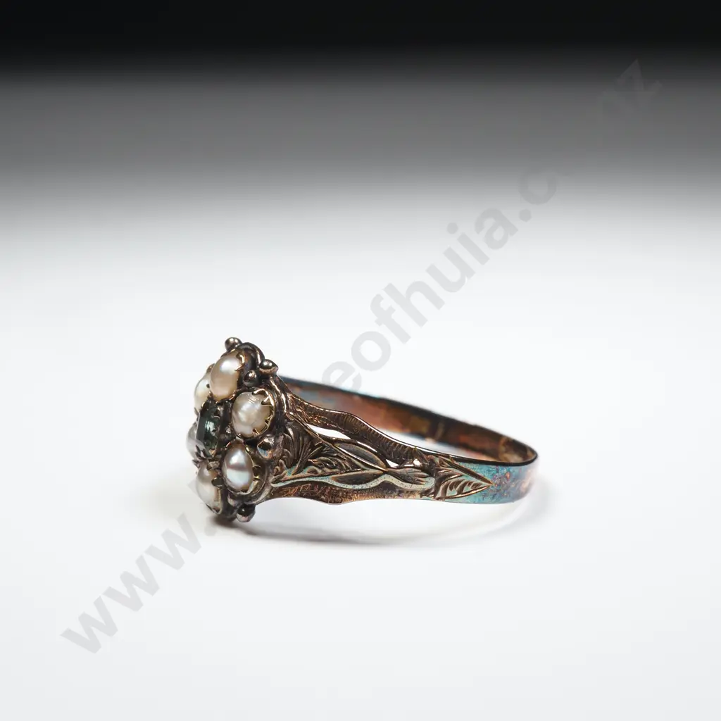 Antique 15ct Gold Emerald & Seed Pearl Cluster Ring Image 1++