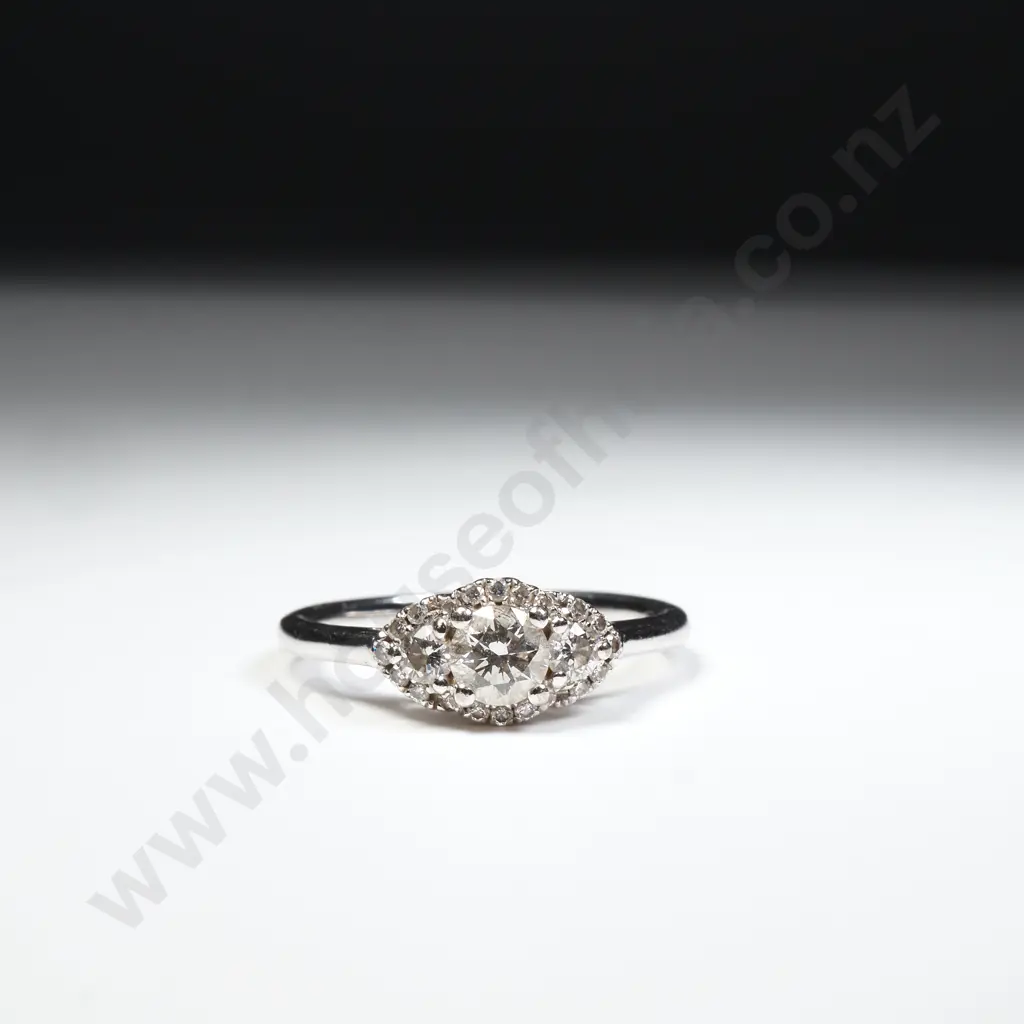 18ct White God Diamond Cluster Ring w Valuation for $4.470 Image 1++