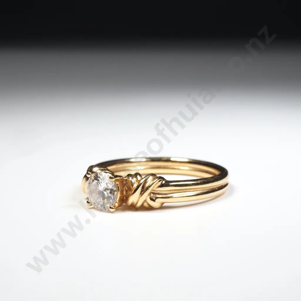 18ct Gold Half Carat Diamond Ring w IGI Certificate Image 1++