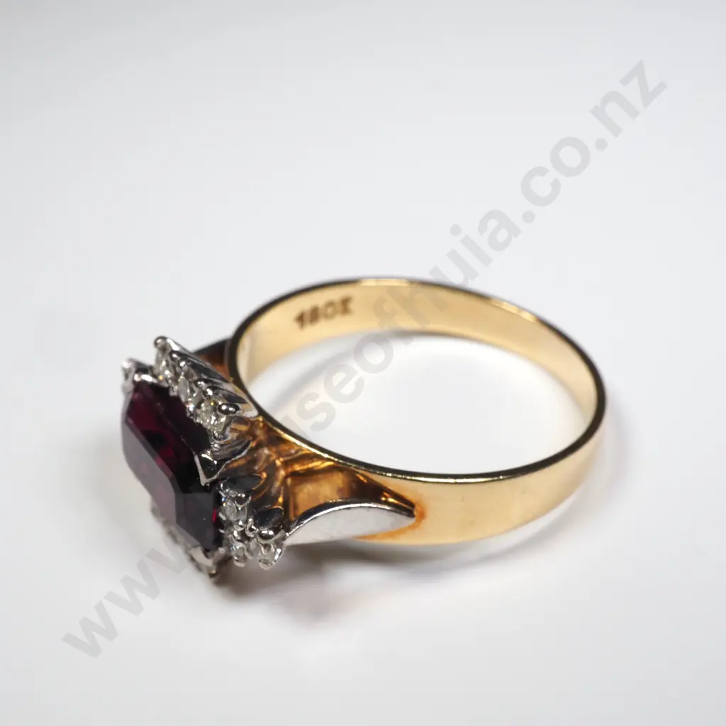 18ct Gold & Platinum Ruby Diamond Cluster Ring w Valuation for $13,900 Image 1++
