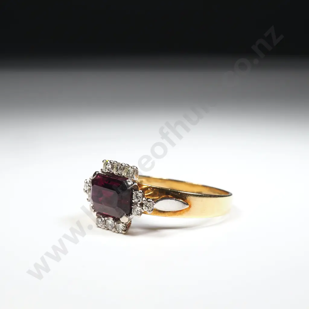 18ct Gold & Platinum Ruby Diamond Cluster Ring w Valuation for $13,900 Image 1++