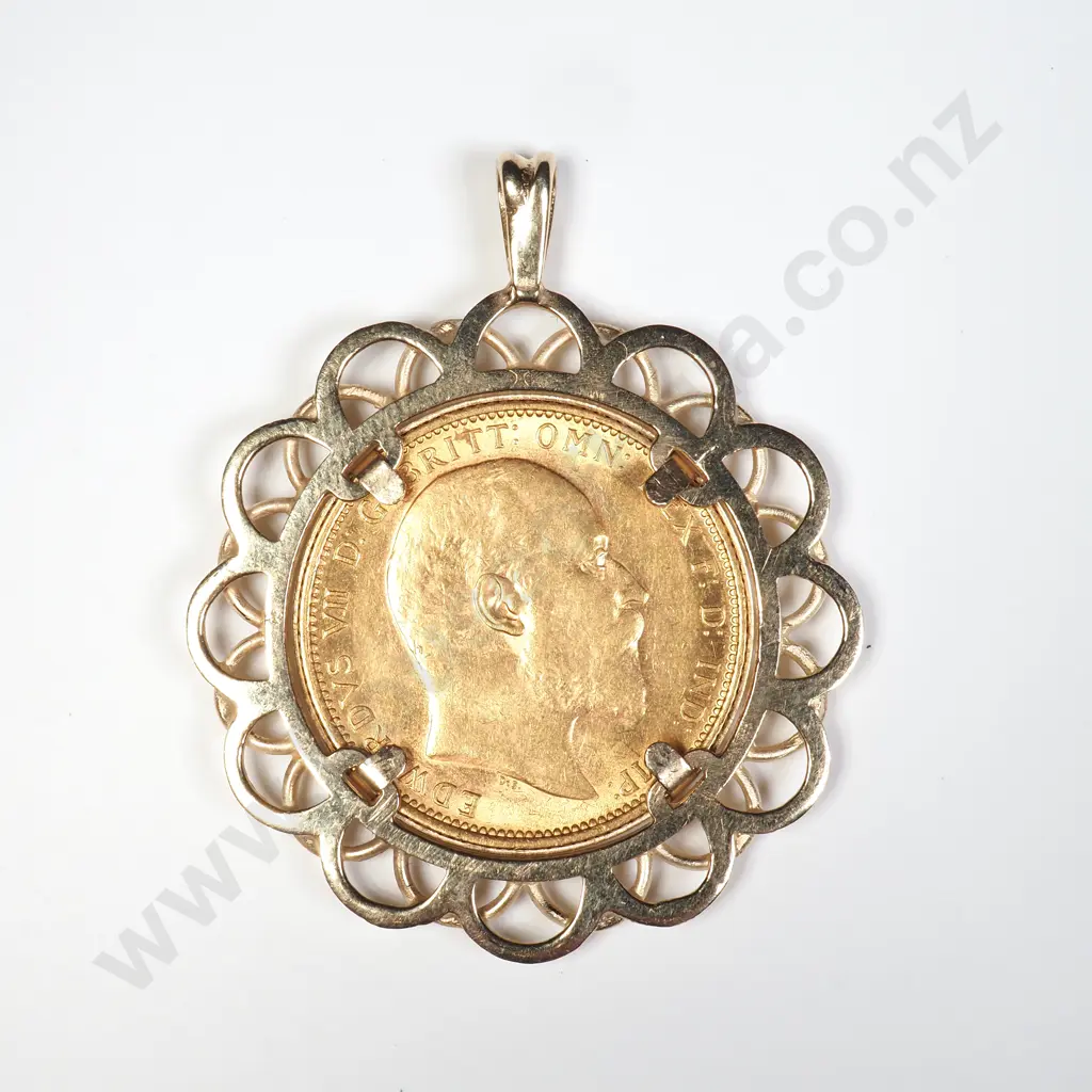 1904 M Full Sovereign in 9ct Gold Mount Image 1++