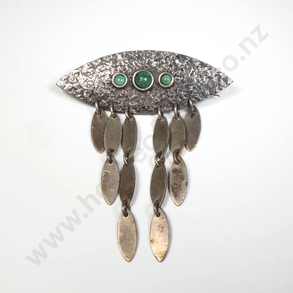 Modernist Silver Brooch w Green Set Stones Image 1++