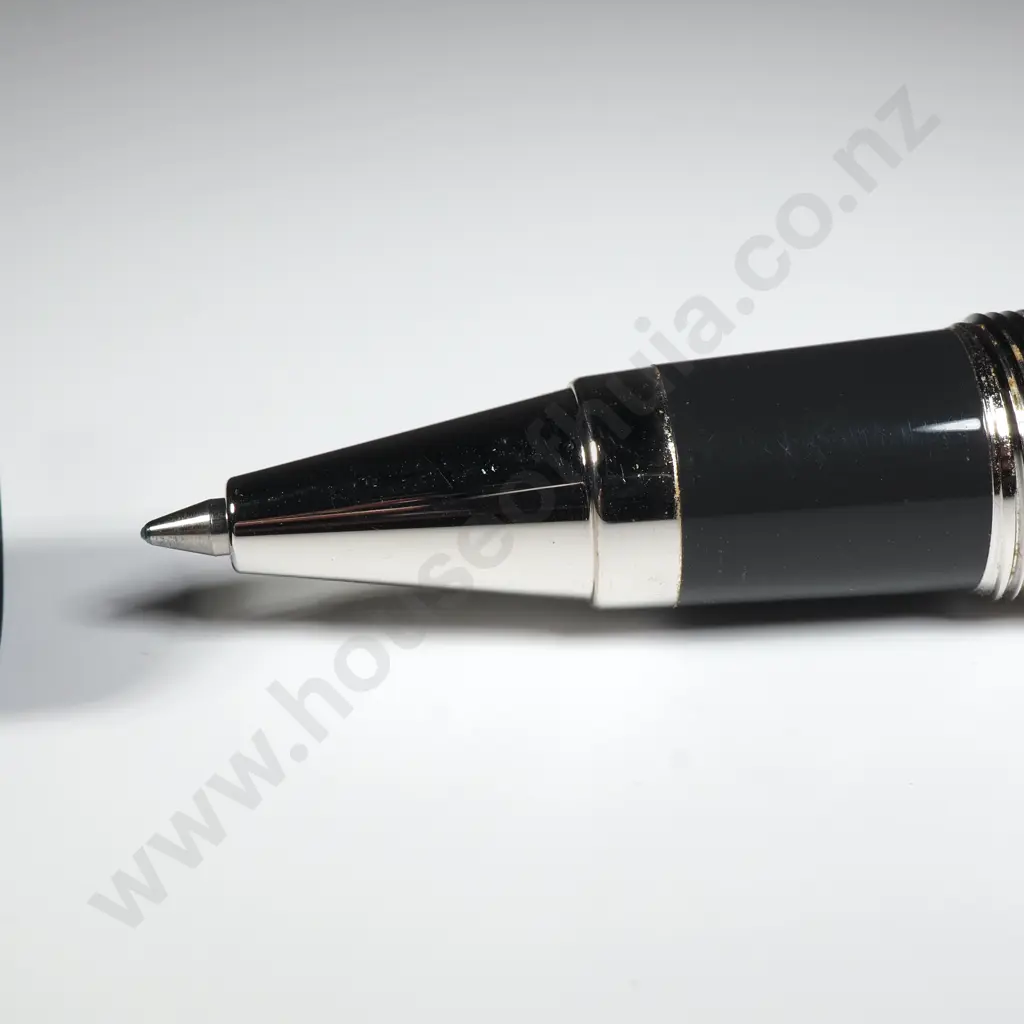 Mont Blanc "Leo Tolstoy" Limited Edition Cased Fountain Pen w 18ct Gold Nib/ Ballpoint Pen & Mechanical Pencil Image 1++