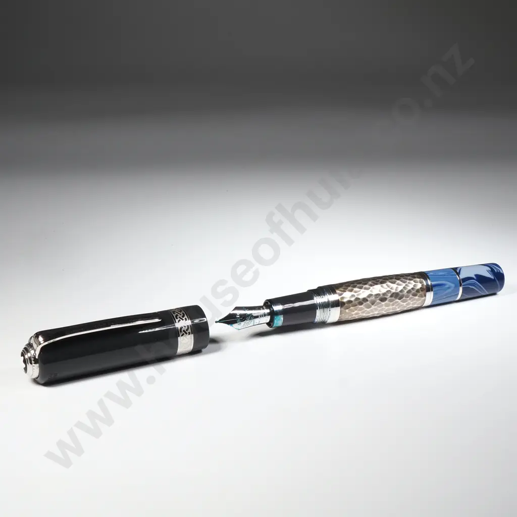 Mont Blanc "Leo Tolstoy" Limited Edition Cased Fountain Pen w 18ct Gold Nib/ Ballpoint Pen & Mechanical Pencil Image 1++