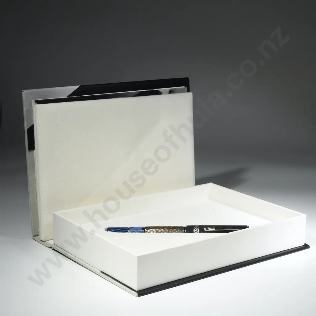 Mont Blanc "Leo Tolstoy" Limited Edition Cased Fountain Pen w 18ct Gold Nib/ Ballpoint Pen & Mechanical Pencil Image 1++