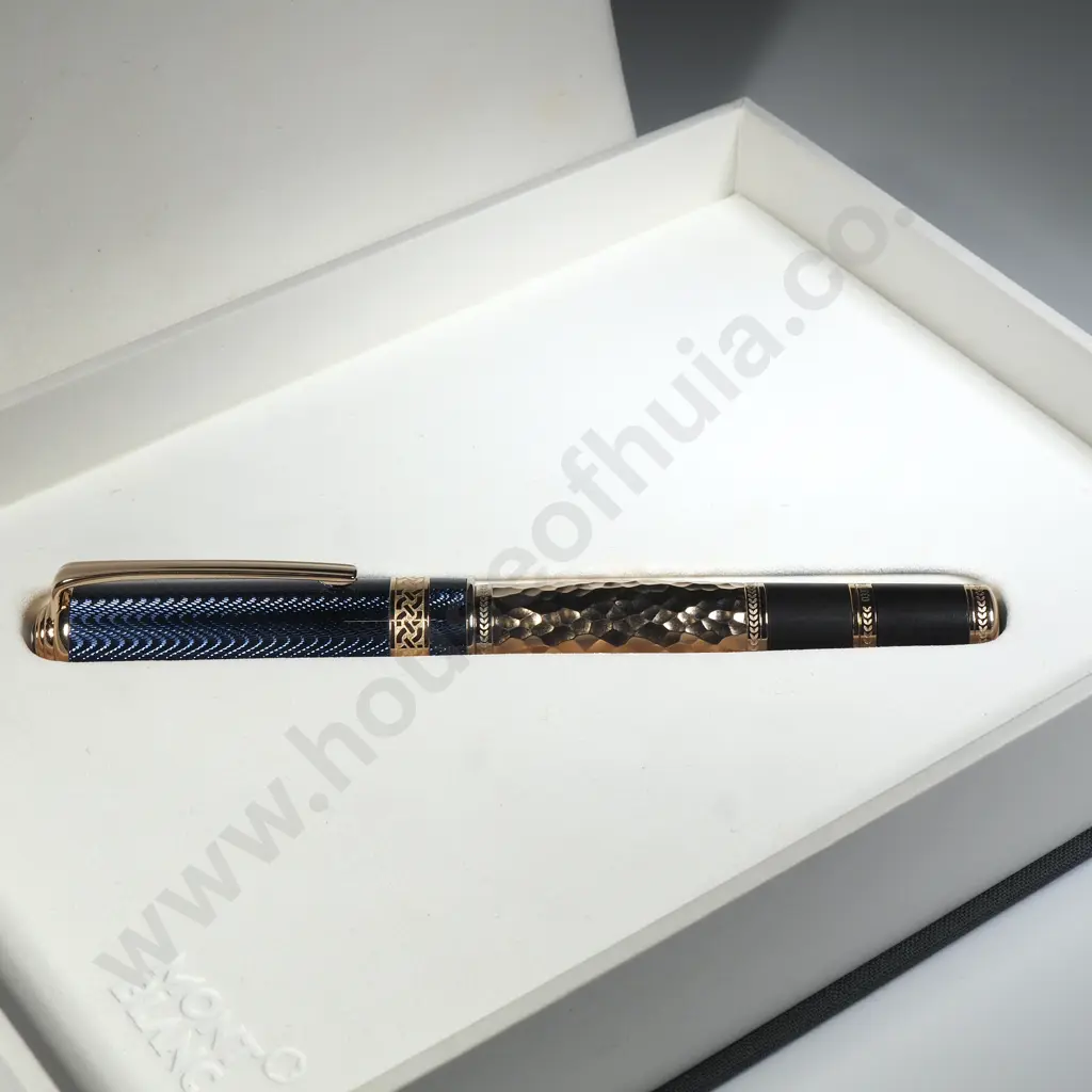 Mont Blanc Writers Edition "Leo Tolstoy"  Cased Fountain Pen w 18ct Gold Nib Image 1++