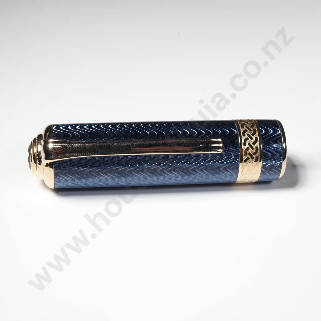 Mont Blanc Writers Edition "Leo Tolstoy"  Cased Fountain Pen w 18ct Gold Nib Image 1++