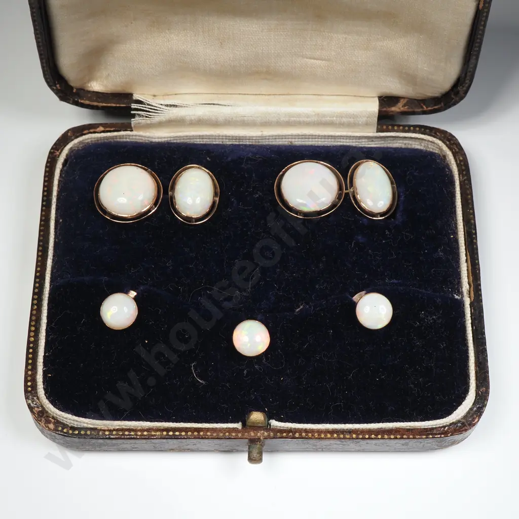 Antique Cased Gold & Opal Cufflinks & Shirt Studs Image 1++