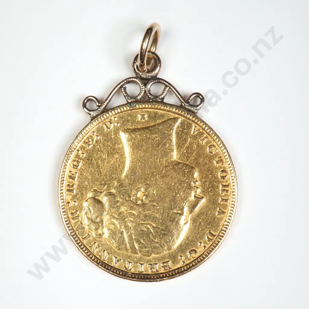 1885 Full Sovereign Pendant Image 1++