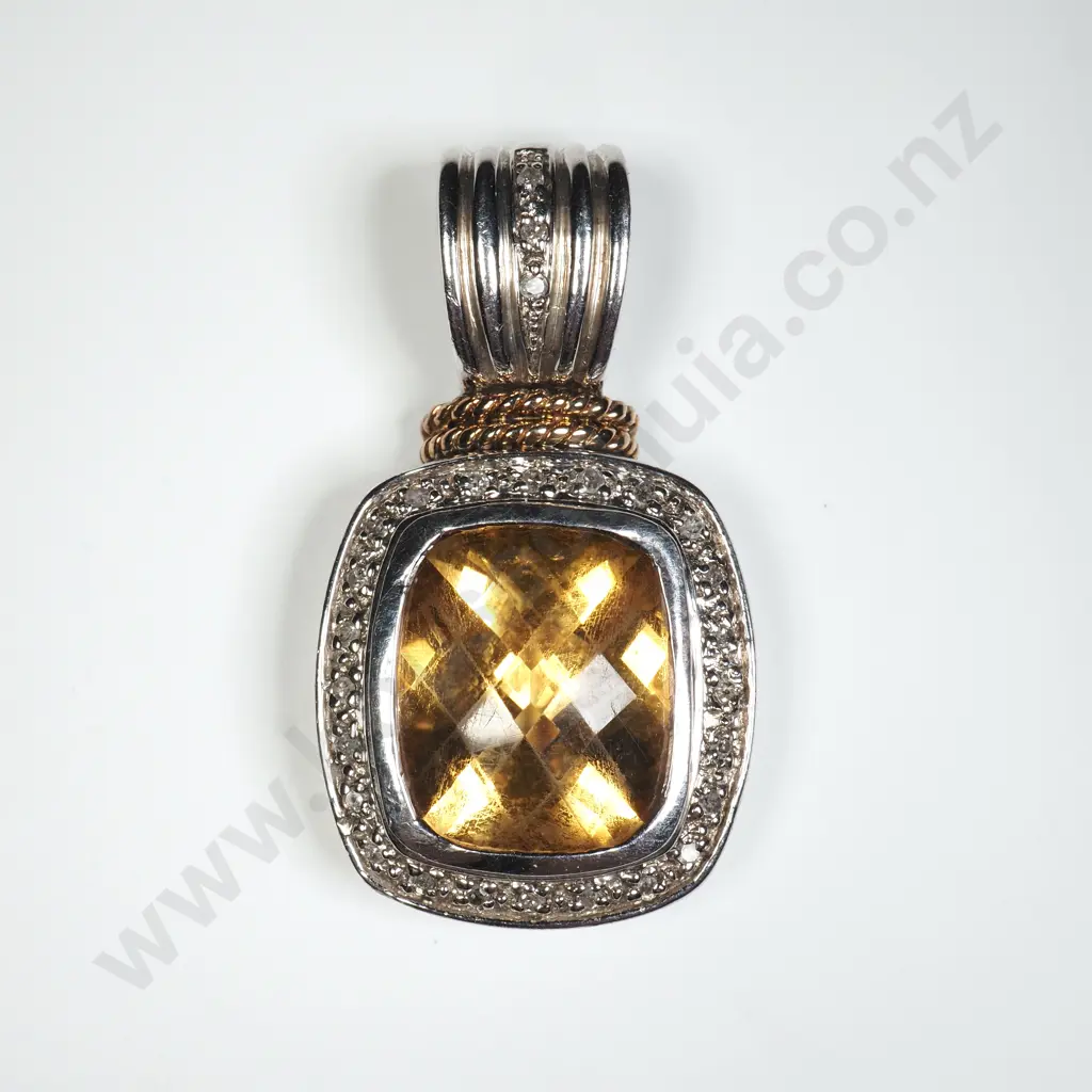 Impressive 14ct Gold & Yellow Stone Pendant Image 1++