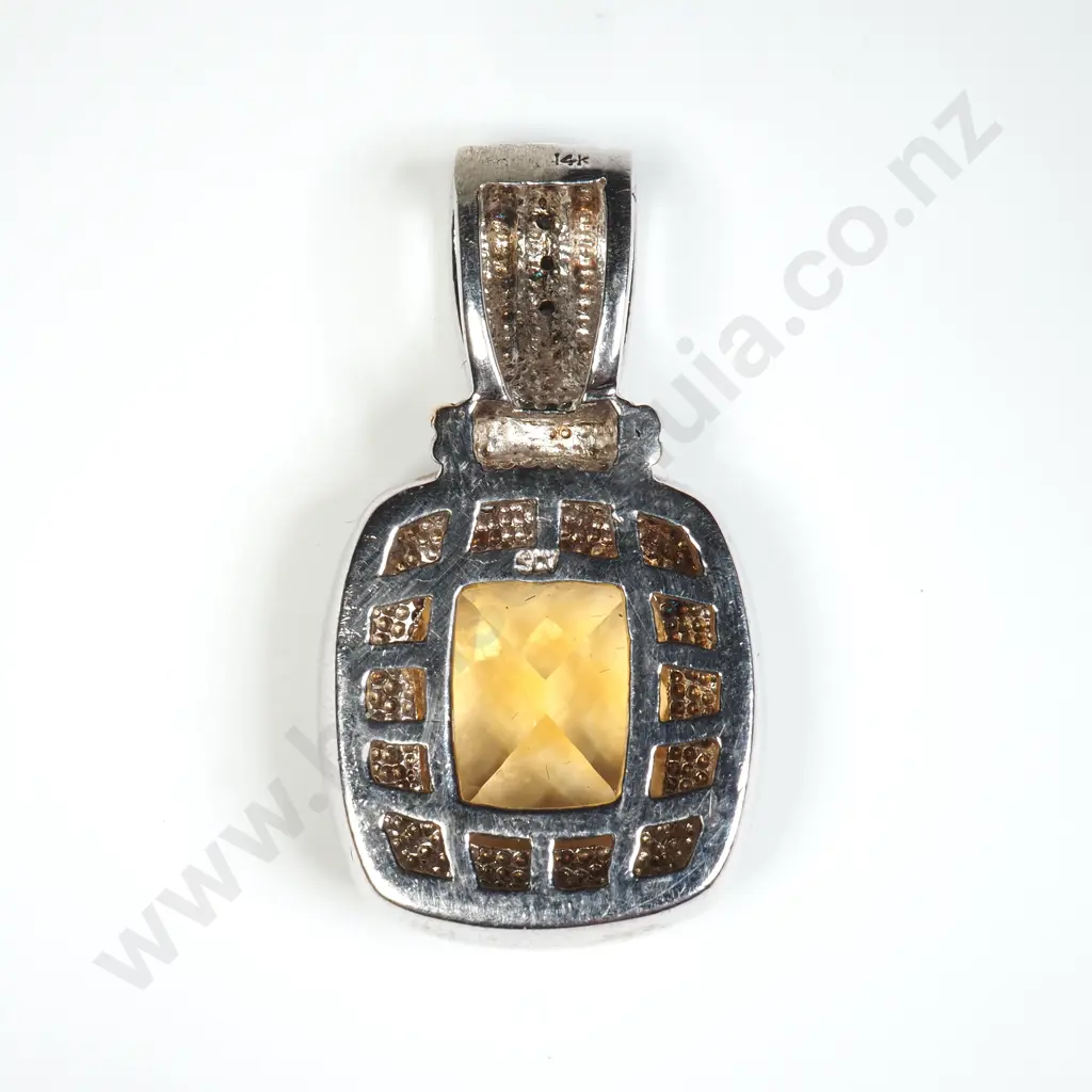 Impressive 14ct Gold & Yellow Stone Pendant Image 1++