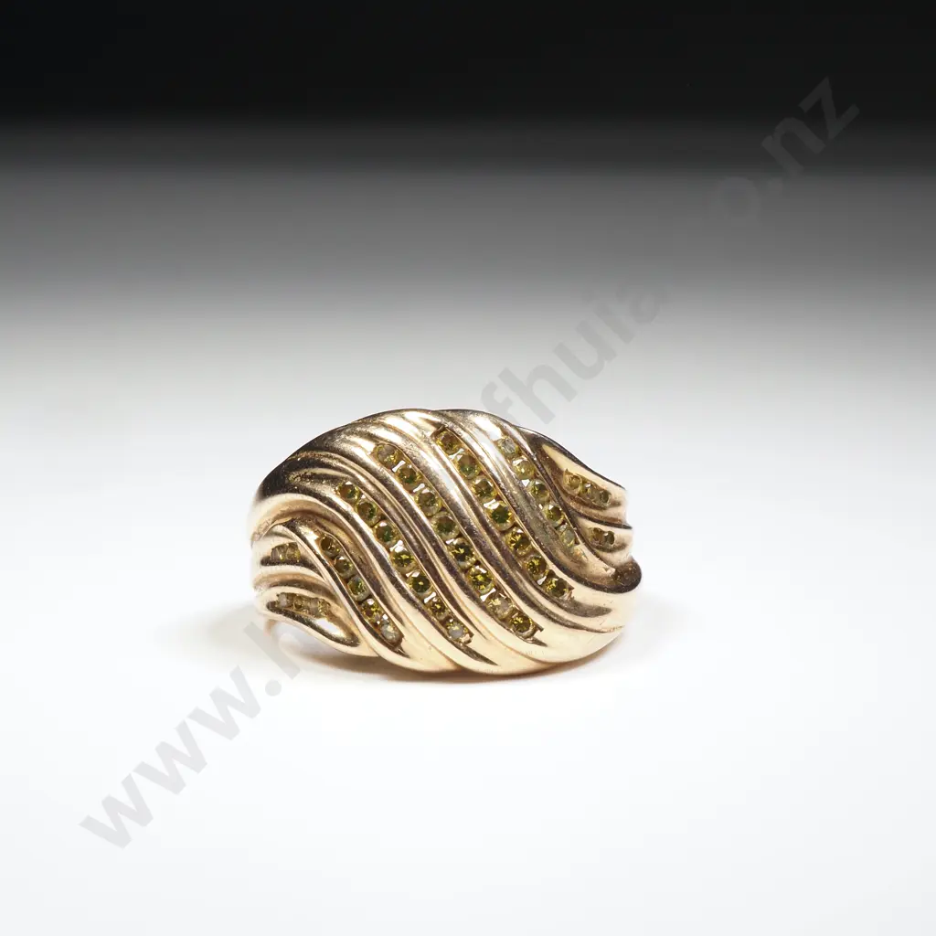 9ct Gold Yellow Diamond Ring w Certificate of Authenticity Image 1++