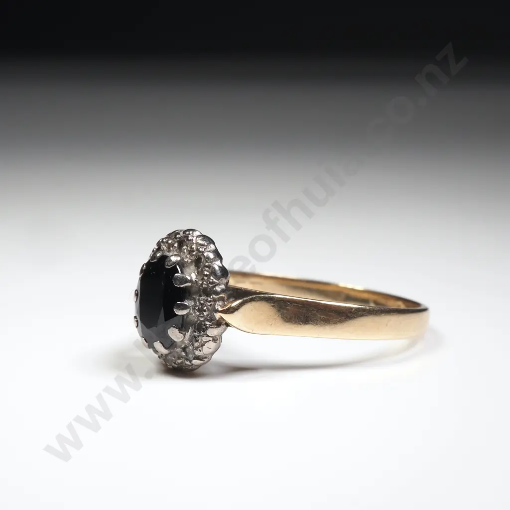 9ct Gold & Oval Sapphire Ring Set  Surround w Diamonds Image 1++
