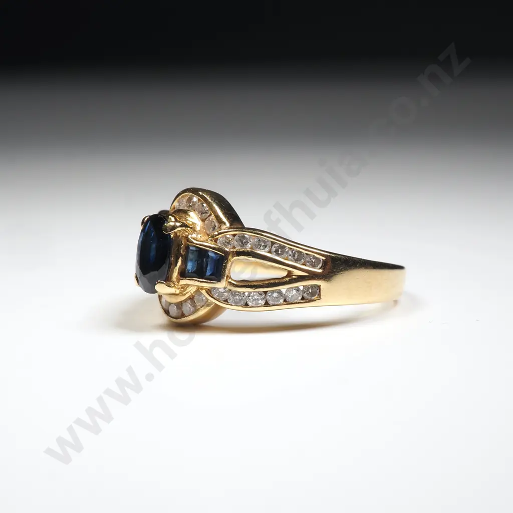 18ct Yellow Gold Sapphire & Diamond Ring Image 1++
