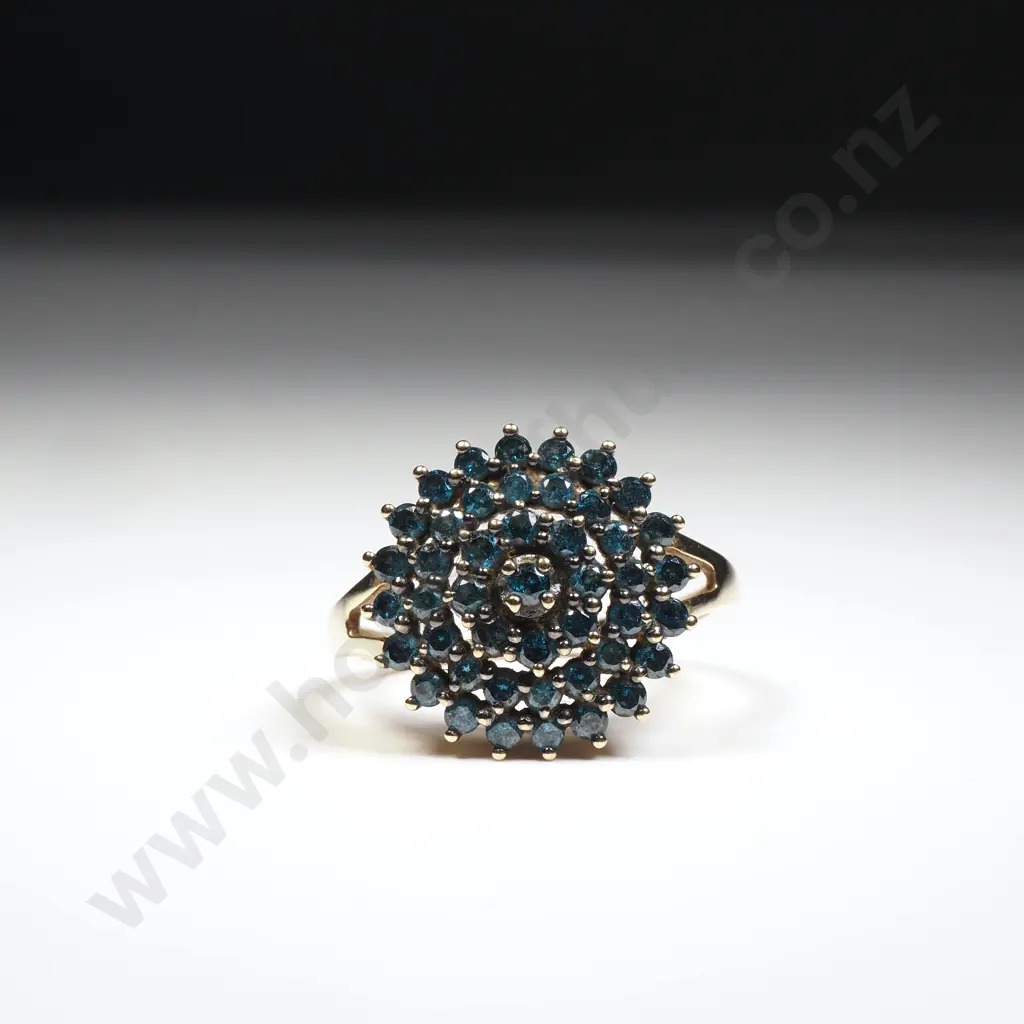 9ct Gold Blue Diamond Ring w Certificate of Authenticity Image 1++