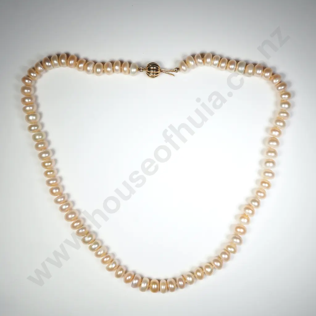 14ct Gold Clasp Pearl Necklace Image 1++