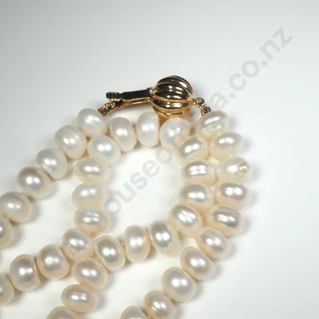 14ct Gold Clasp Pearl Necklace Image 1++