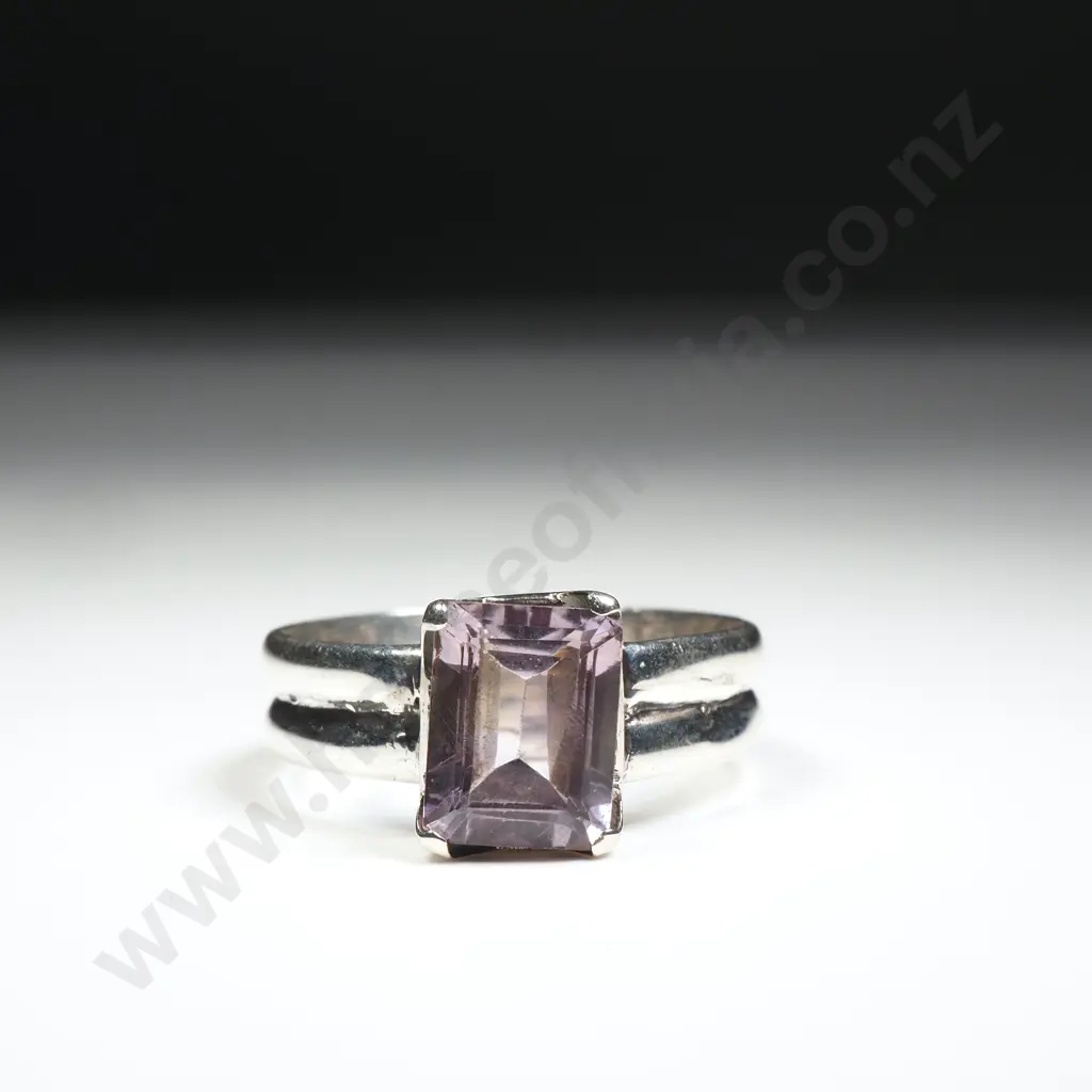 Sterling Silver Amethyst Ring Image 1++