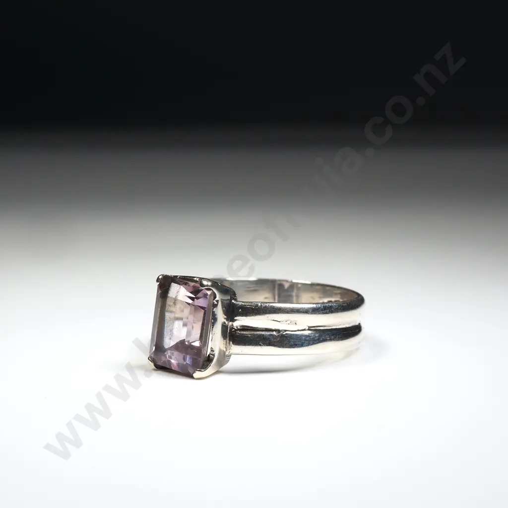 Sterling Silver Amethyst Ring Image 1++