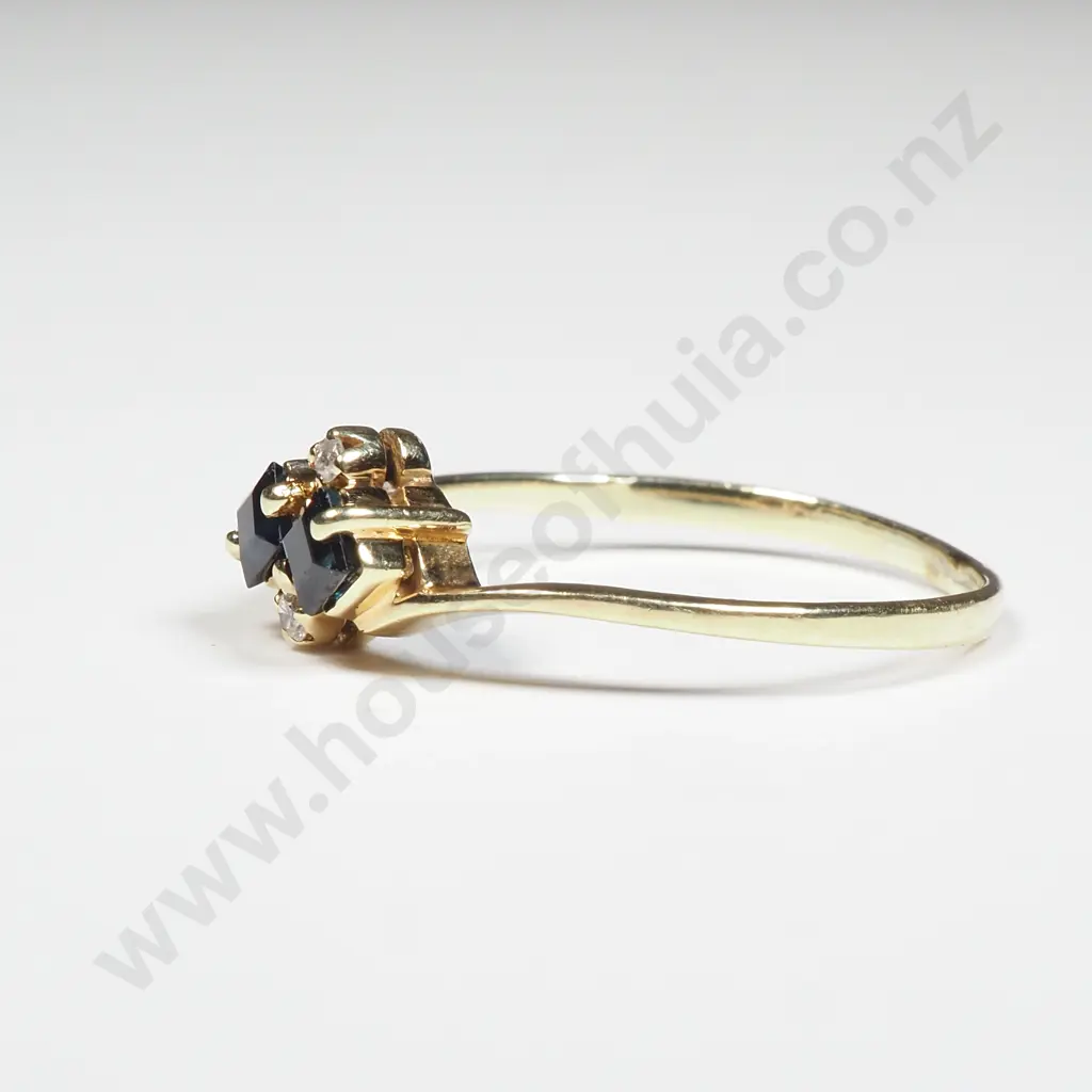 18ct Gold Sapphire & Diamond Ring Image 1++
