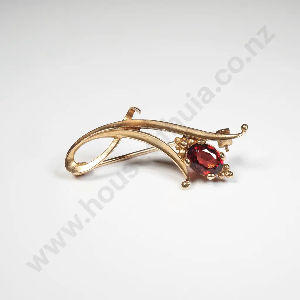 Vintage 9ct Gold & Garnet Spray Brooch Image 1++