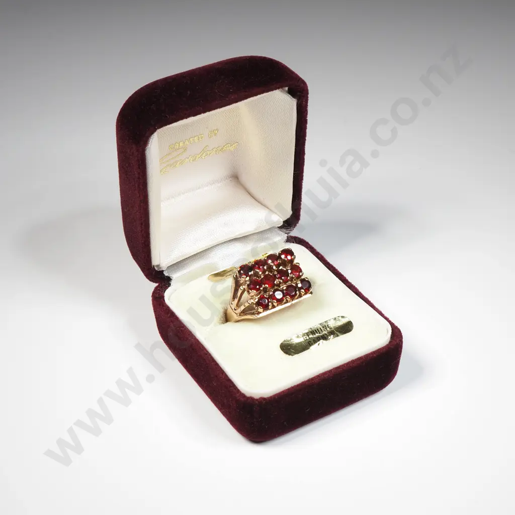 Vintage 9ct Gold Garnet Ring w Valuation for $2,300 Image 1++