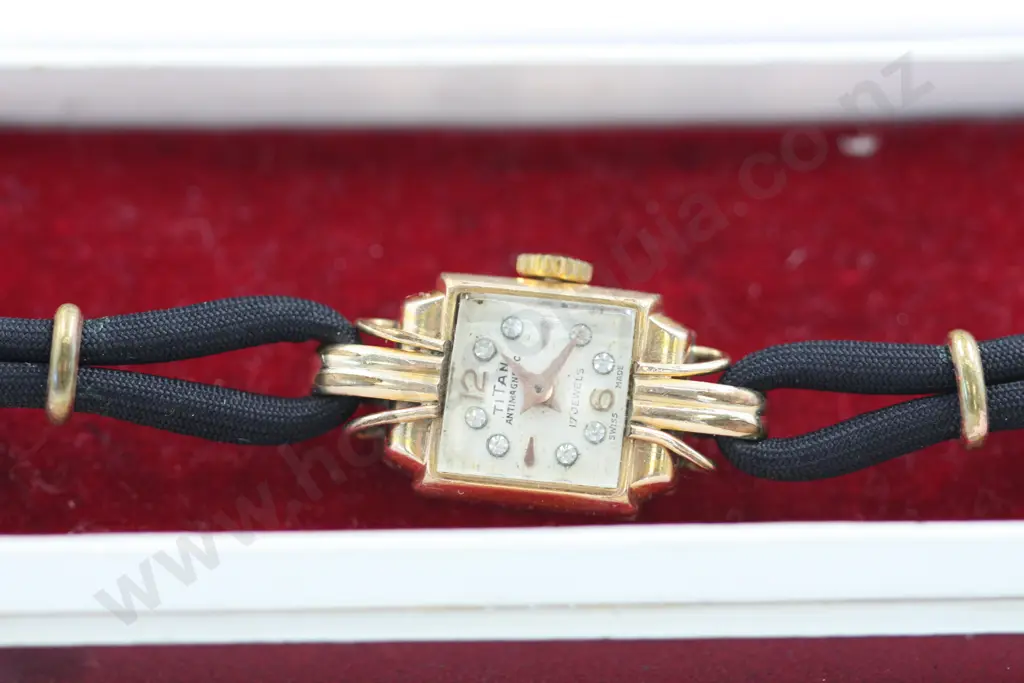 Titan Womans Wrist Watch Image 1++