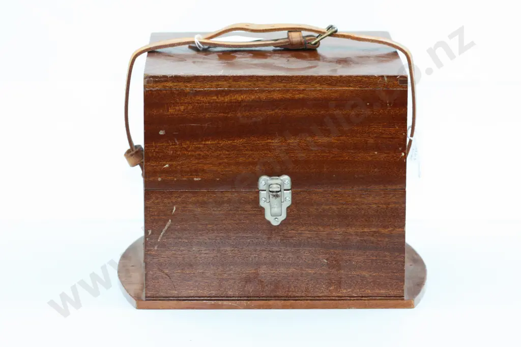 Thomas Mercer Ltd Maritime Chronometer from the MV Arahanga Image 1++