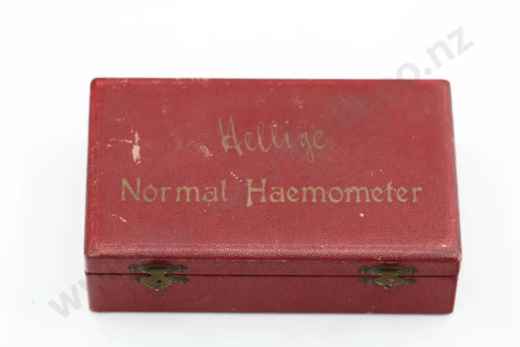 Hellige Normal Haemometer in Red Box  Image 1++