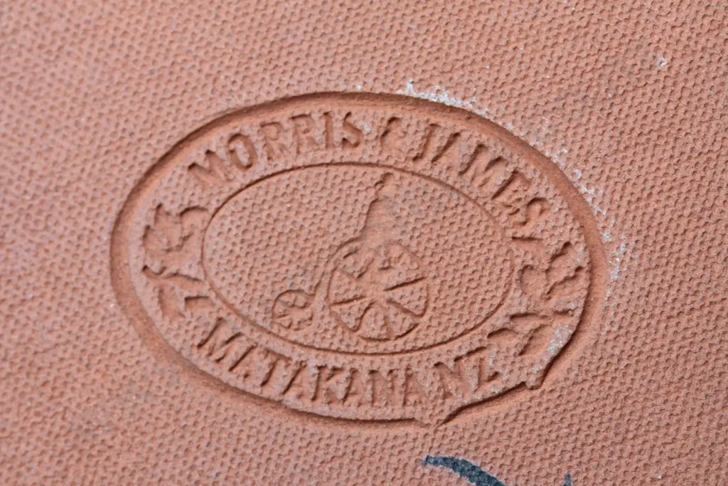 Three Pottery Items by Morris & James Matakana Image 1++