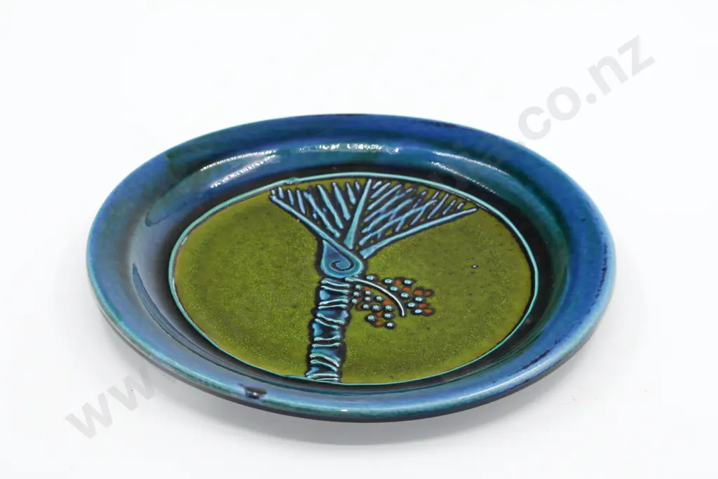 Morris & James Handmade Fired Pottery Plate Image 1++
