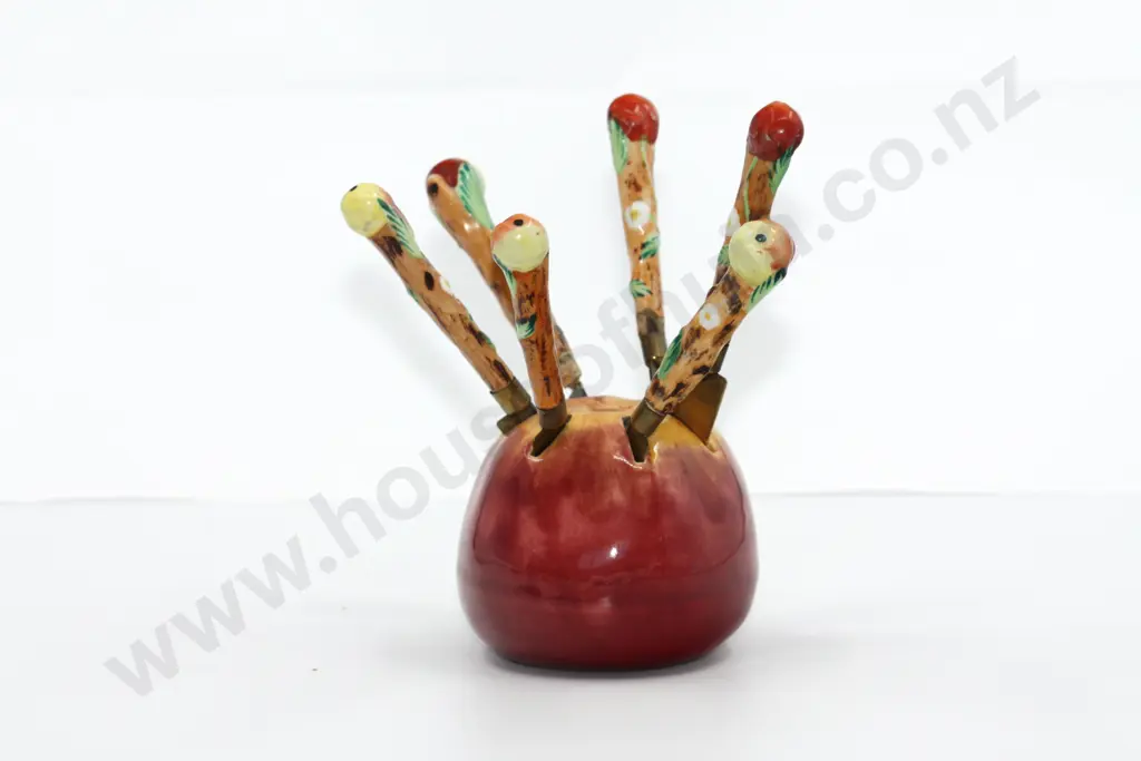 Majolica Peach with Six Fruit Knives Image 1++