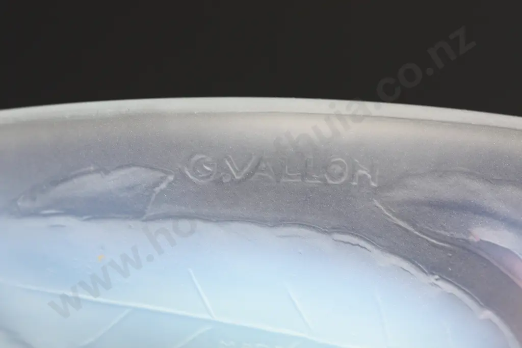 French Opalescent Glass Bowl Image 1++