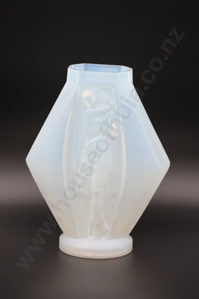 "Etling" Opaque Decorative Lady Vase Image 1++