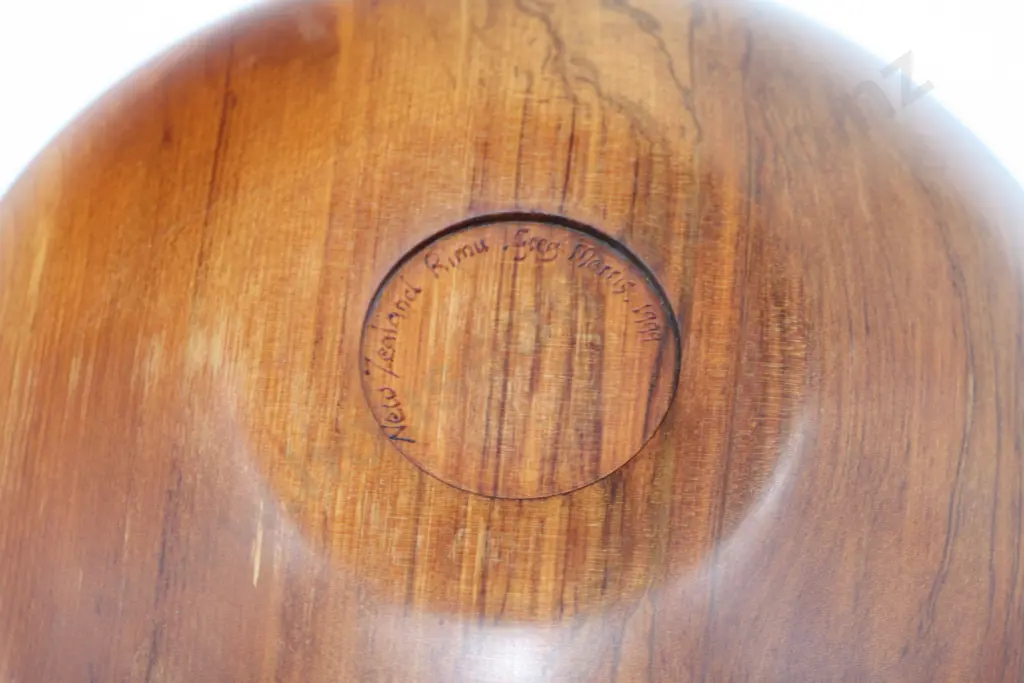 Turned Rimu Bowl by Greg Morris Image 1++