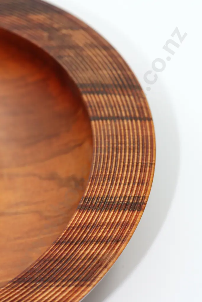 Turned Rimu Bowl by Greg Morris Image 1++