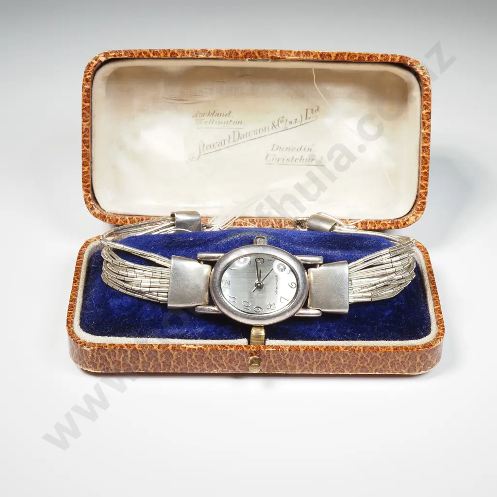 Sterling Silve Wristwatch in Antique NZ Jewellers Box Image 1++