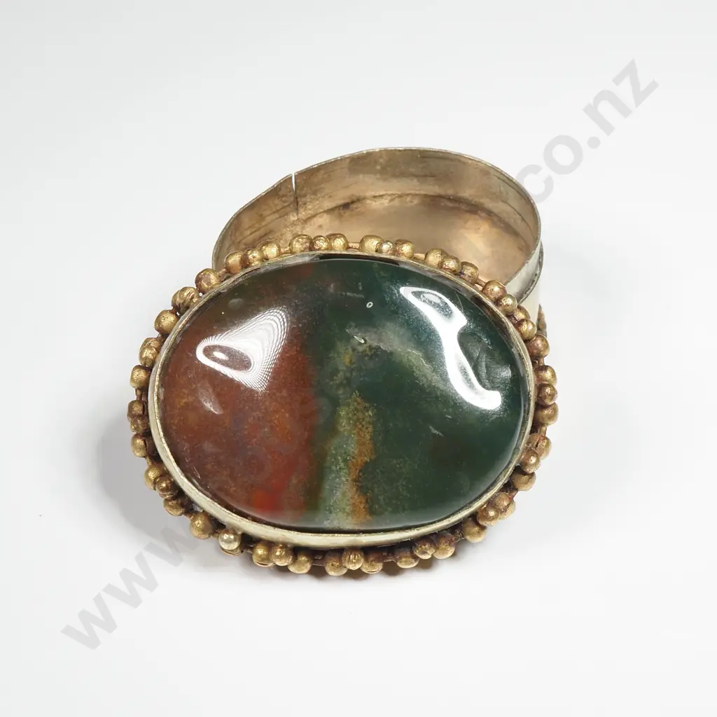 Small Agate Top Oval Pill Box Image 1++