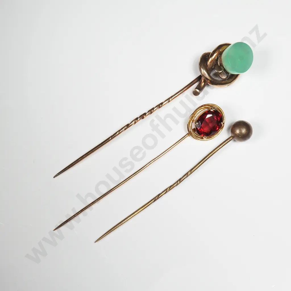 Three Vintage Stick Pins in Vintage Jewellers Box Image 1++